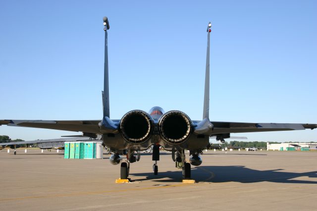 McDonnell Douglas F-15 Eagle —