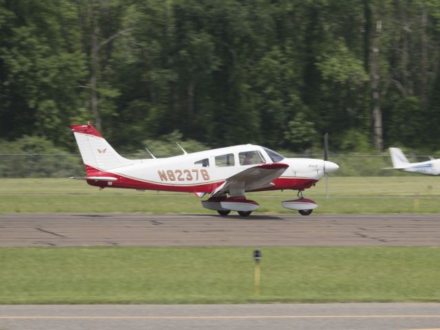 Piper Cherokee (N8237B) - 1 JUN 2016.