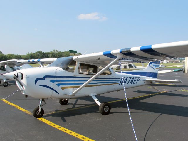 Cessna Skyhawk (N474EP)