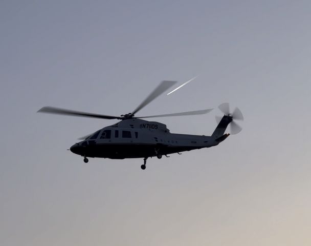 Sikorsky S-76 (N711DS)