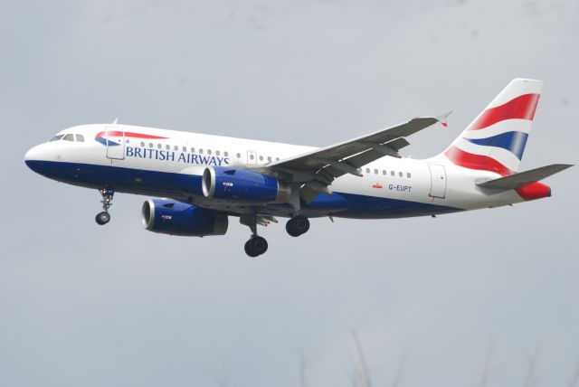 Airbus A319 (G-EUPT)