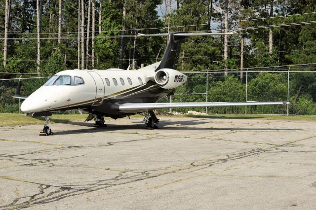 Embraer Phenom 300 (N368FX)