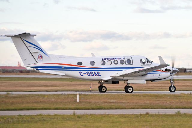 Beechcraft Super King Air 200 (C-GSAE) - Province of Saskatchewan air ambulance