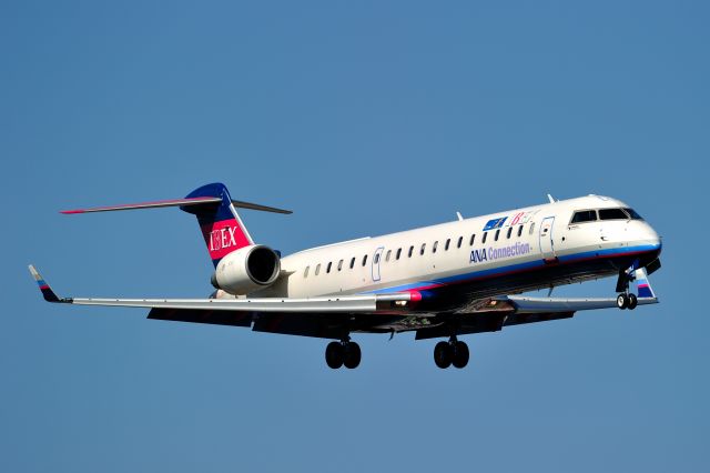 Canadair Regional Jet CRJ-700 (JA07RJ)