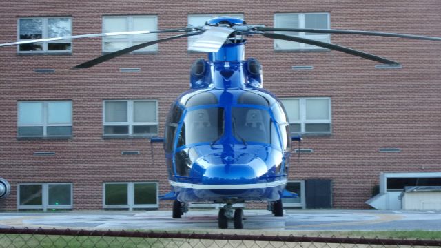 Eurocopter EC-155 (N916LL)