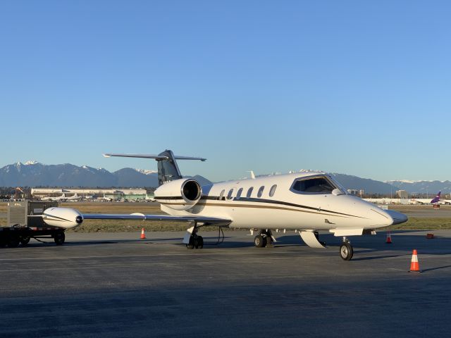 Learjet 35 (N108JN)