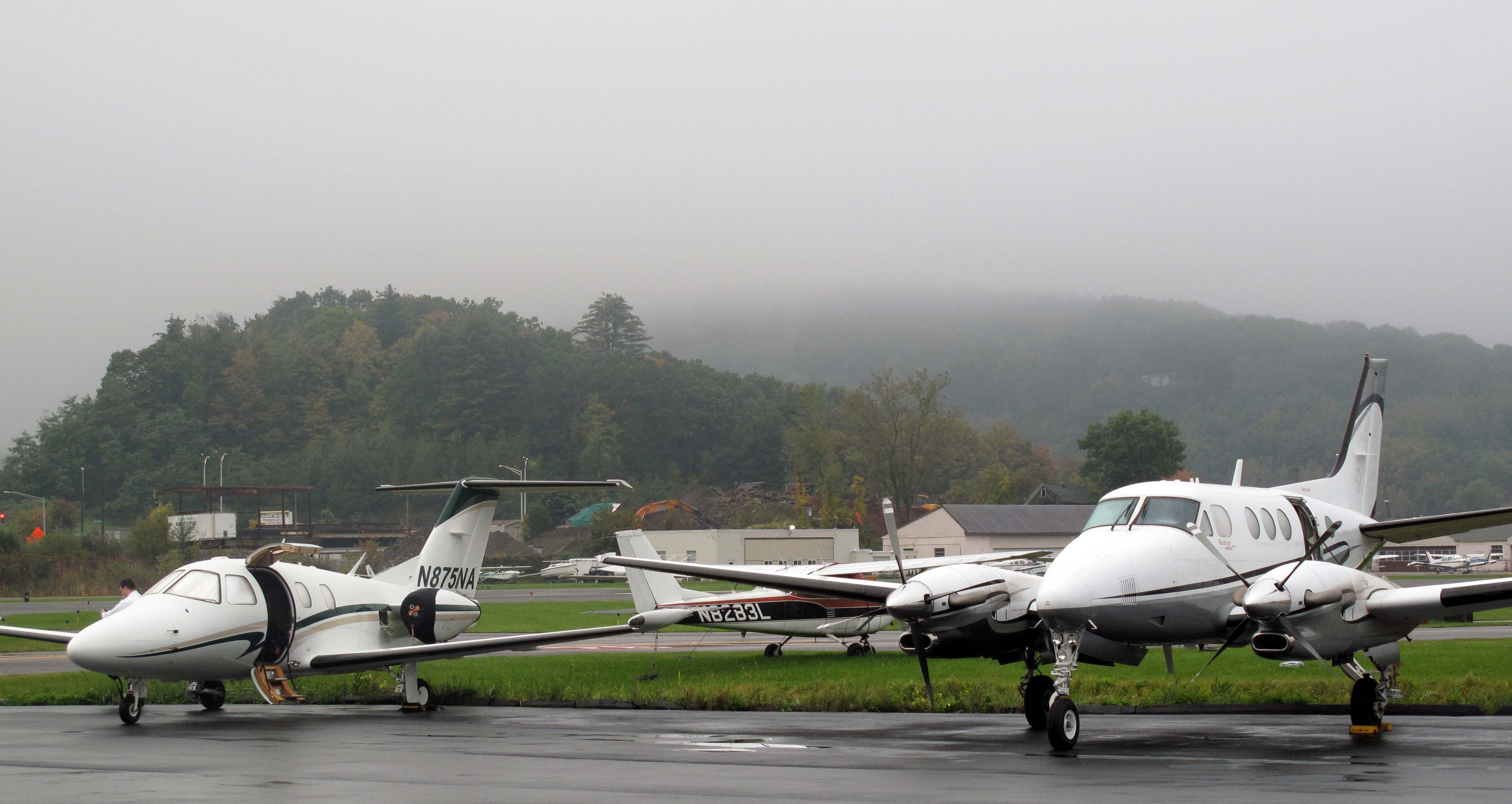 Eclipse 500 (N875NA) - At the RELIANT AIR ramp. They have the lowest fuel price on the Danbury (KDXR) airport!