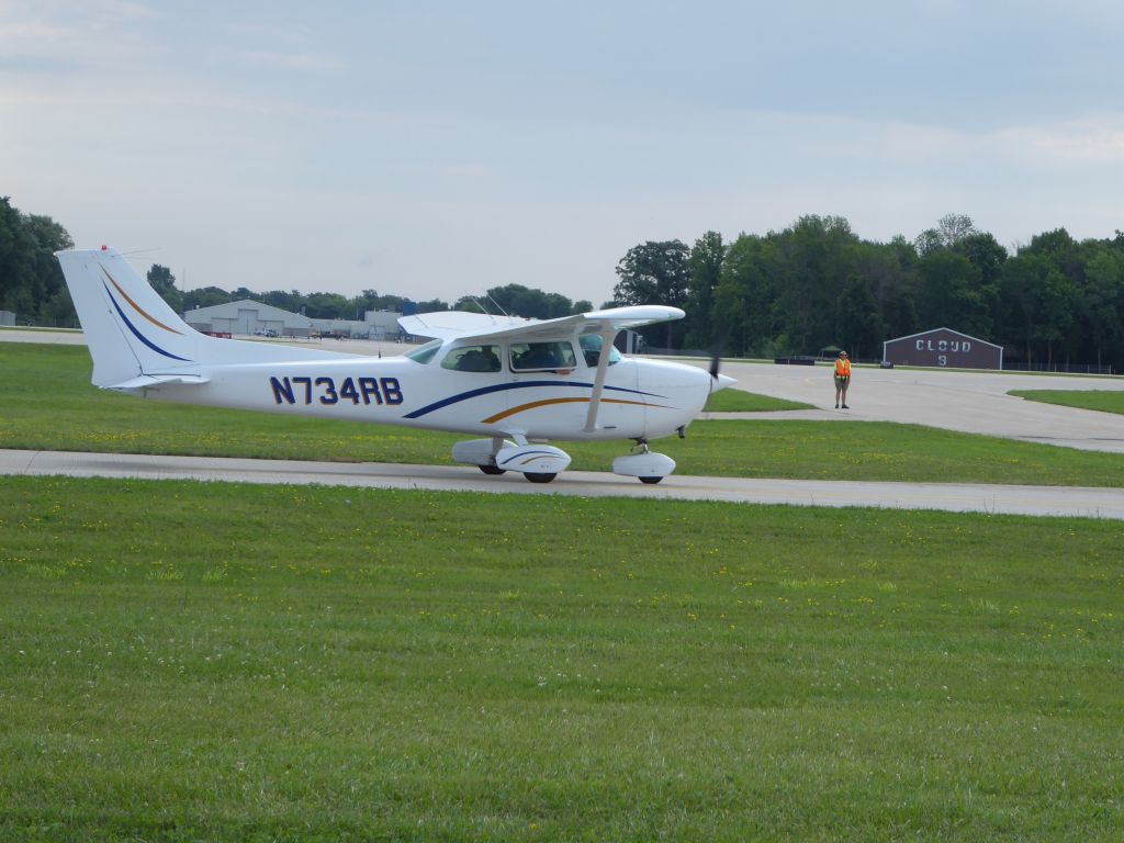 Cessna Skyhawk (N734RB)