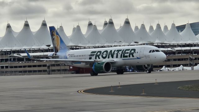 Airbus A320 (N393FR)