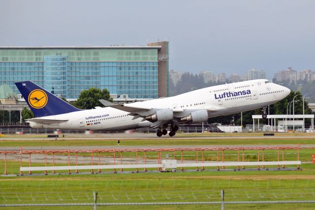 Boeing 747-400 (D-ABTK)