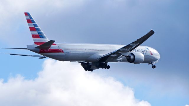 BOEING 777-300 (N725AN) - AAL9671 on rotation from Rwy 16R for a reposition flight to MIA and a return to service on 3.9.18. (ln 1122 / cn 41666). The aircraft was at ATS for maintenance.