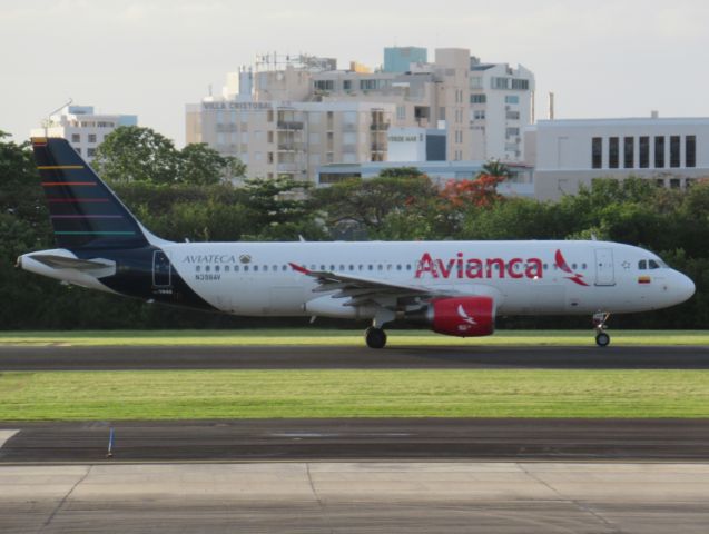 Airbus A320 (N398AV)