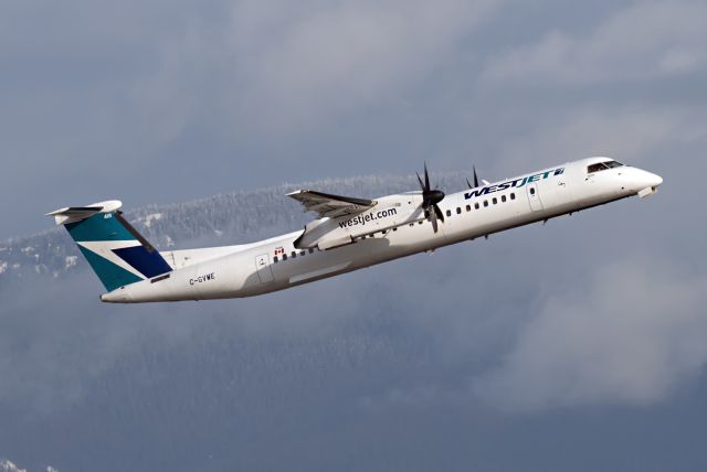 de Havilland Dash 8-400 (C-GVWE)