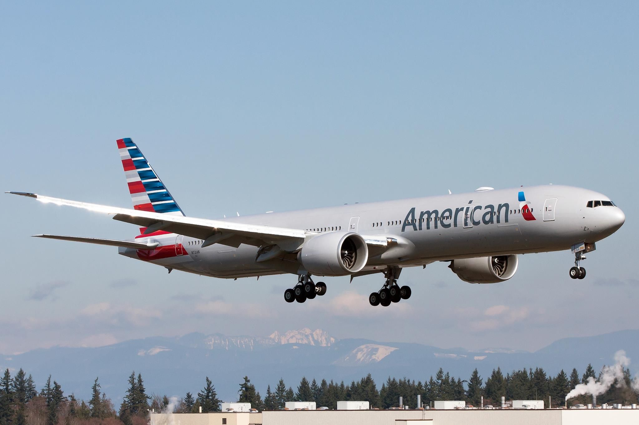 BOEING 777-300 (N721AN) - American's newest 777-300ER landing at Paine Field after a test flight.