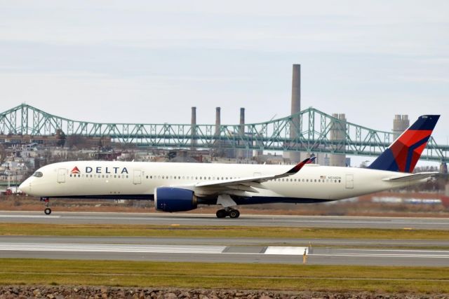 Airbus A350-900 (N514DN) - Delta 201 Heavy rolling down 22L heading to Atlanta 