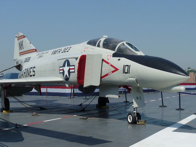 McDonnell Douglas F-4 Phantom 2 (15-0628) - 6-7-2009: USS Intrepid, New York