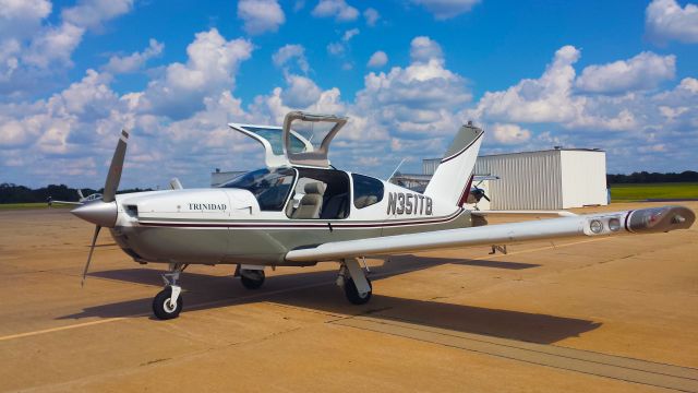 Socata TB-20 Trinidad (N351TB)