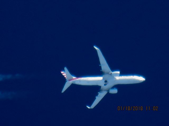 Boeing 737-800 (N968NN)