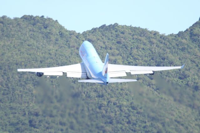 Boeing 747-400 (F-HLOV)