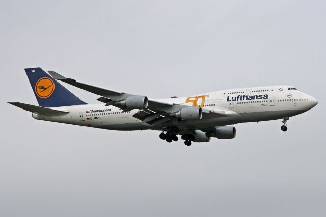 Boeing 747-400 (D-ABVH)