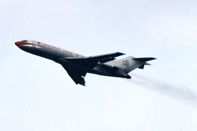 Boeing 727-100 (CS-TBP) - 1975 at Düsseldorf (EDDL)