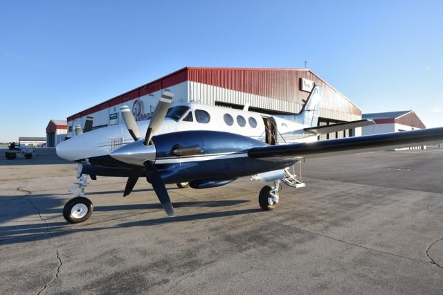 Beechcraft King Air 90 (N820RD)