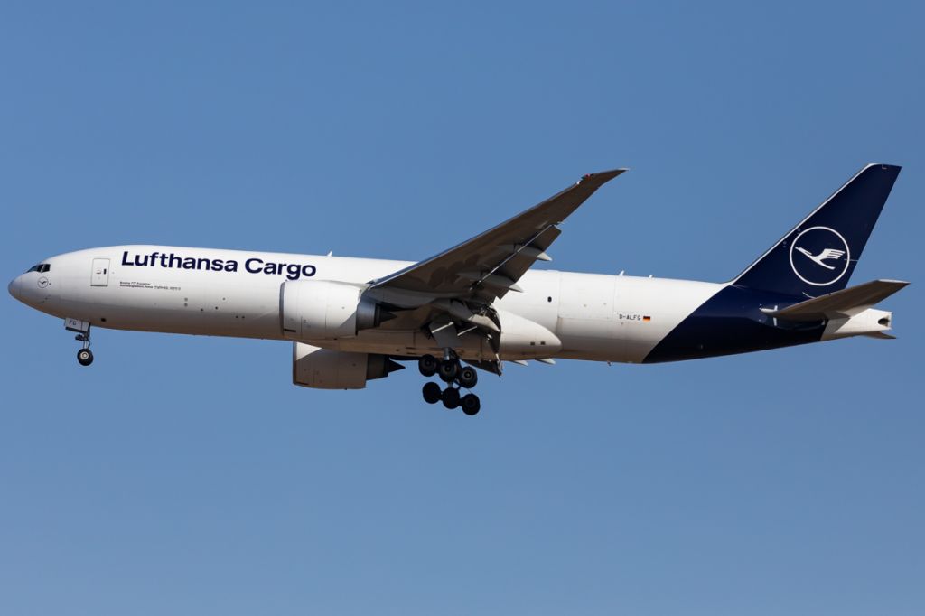 BOEING 777-200LR (D-ALFG)