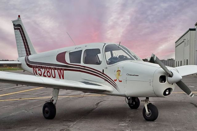 Piper Cherokee (N5280W) - 'TWEETIE BIRD'