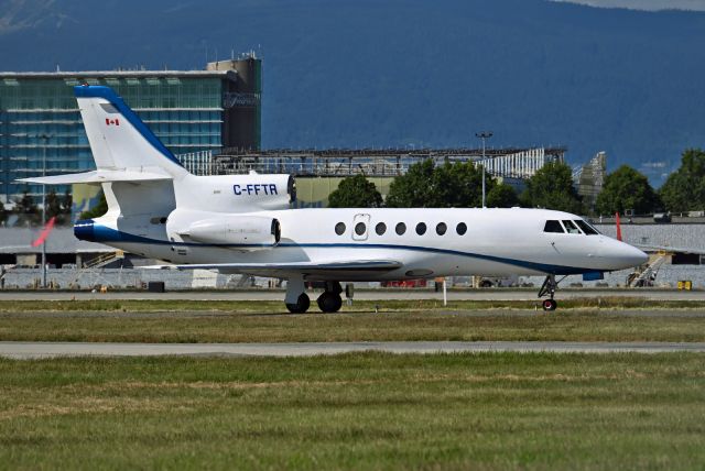 Dassault Falcon 50 (C-FFTR)