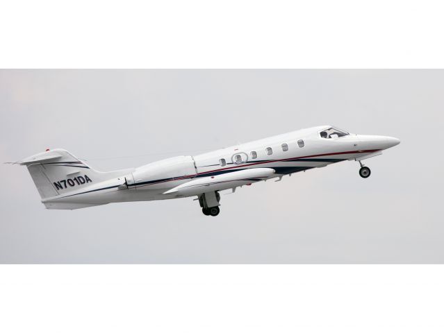 Learjet 35 (N701DA) - The aicraft is operated by CORPORATE FLIGHT MANAGEMENT (CFM).  www.flycfm.com