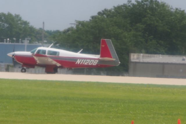 Mooney M-20 (N112DB)