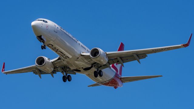 Boeing 737-800 (VH-VZO)