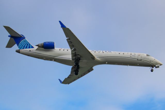 Canadair Regional Jet CRJ-700 (N522GJ) - CRJ-550 Arriving From ORD