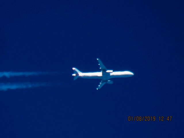 Airbus A321 (N980UY)