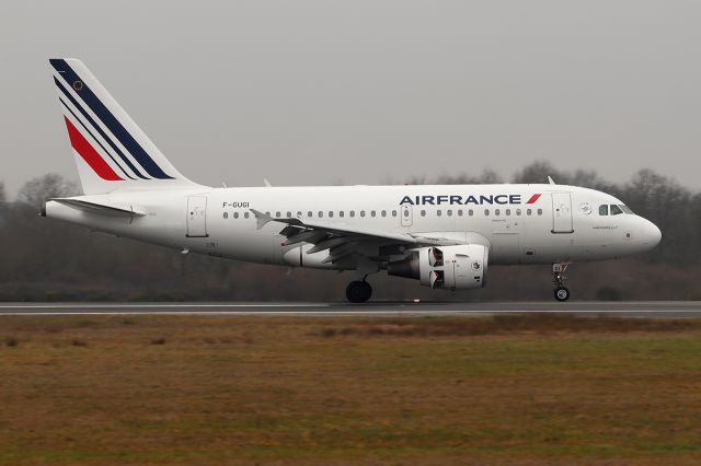 Airbus A318 (F-GUGI)