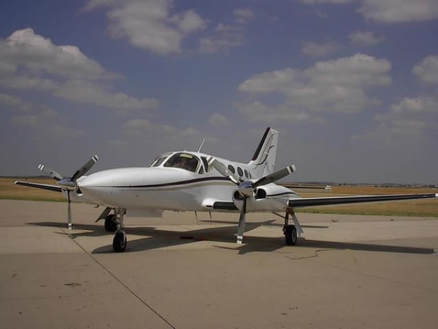 Cessna 421 (N726RT)