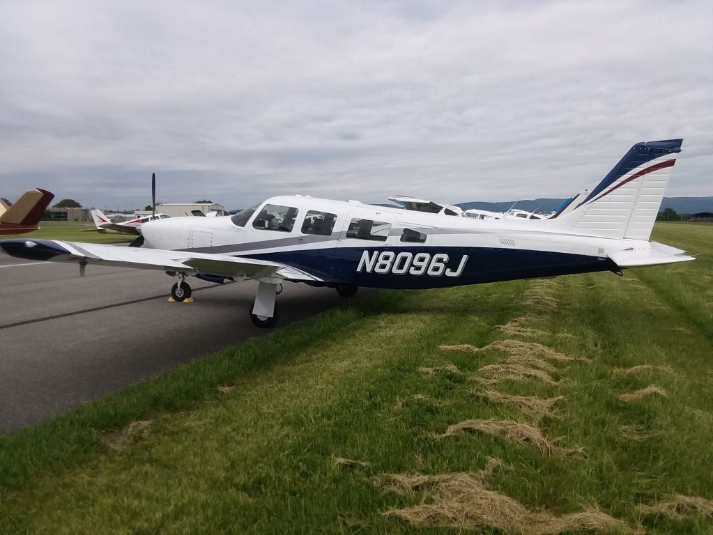 Piper Saratoga/Lance (N8096J) - AOPA Fly-in 2019