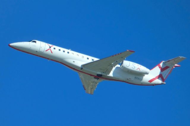 Embraer ERJ-135 (N261JX)