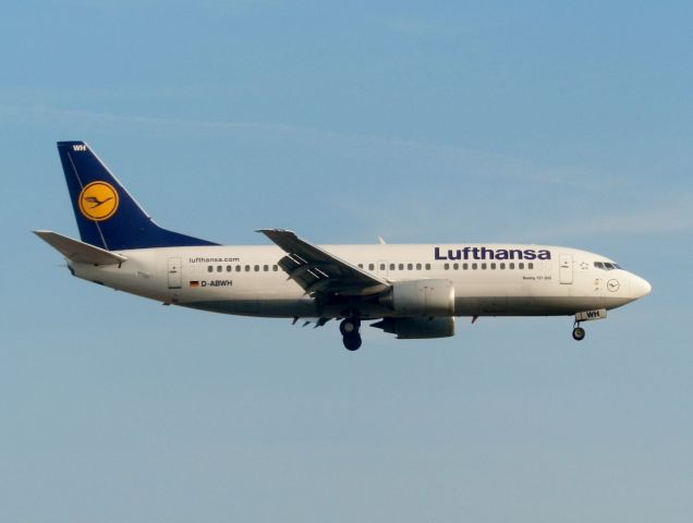 BOEING 737-300 (D-ABWH)