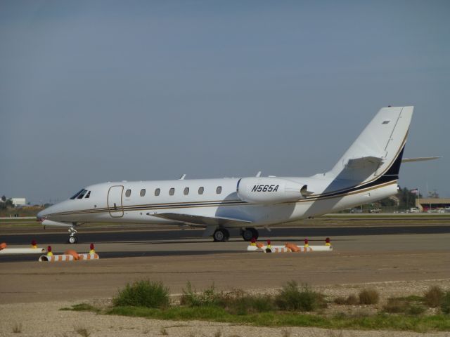 Dassault Falcon 20 (N565A)