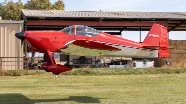 Piper Aerostar (N336RV)