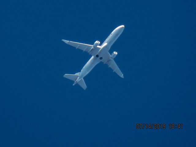 Embraer 170/175 (N279MQ)