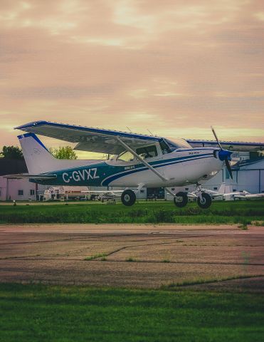 C-GVXZ — - C-GVXZ landing on runway 28 in Lachute