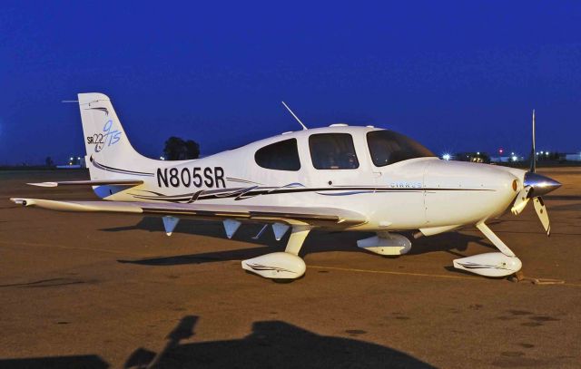 Cirrus SR-22 (N805SR)