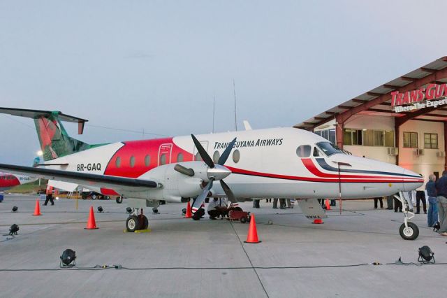 Beechcraft 1900 (8R-GAQ)