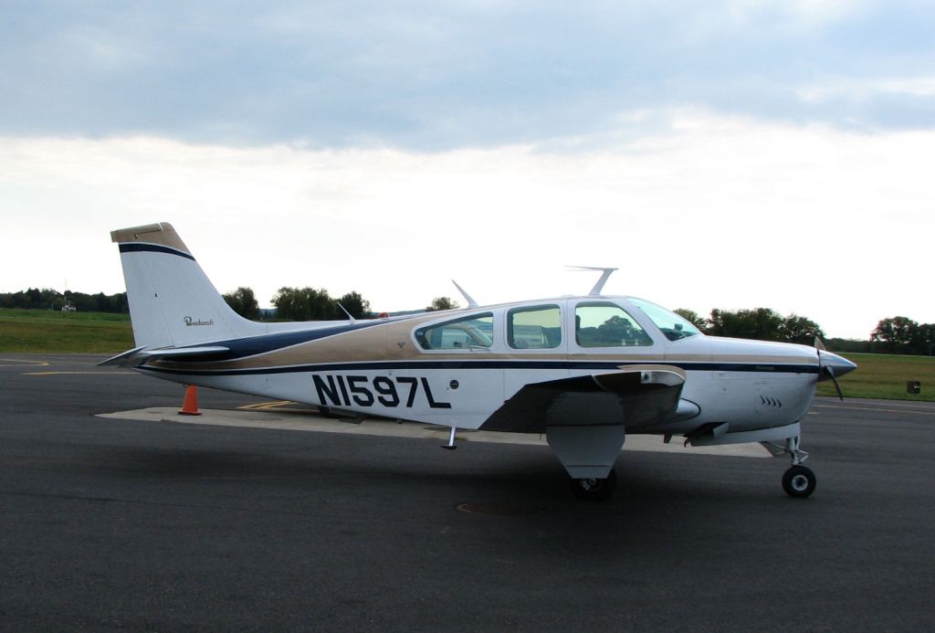 Beechcraft Bonanza (33) (N1597L) - Becchcraft Bonanza 33A at Queen City