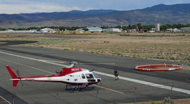 Cessna Skyhawk (C-GTEQ) - Landing at Carson City after a day's survey work