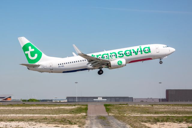 Boeing 737-700 (PH-HZL)