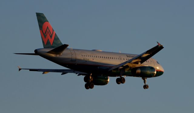 Airbus A319 (N838AW) - phoenix sky harbor international airport 17JUL20