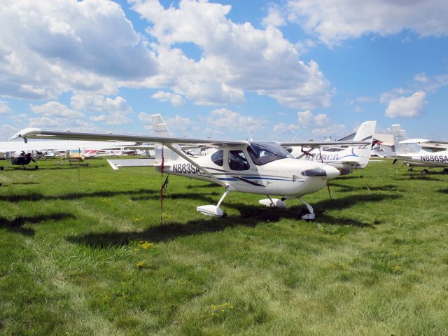 OMF Symphony (N886SA) - Oshkosh 2013!
